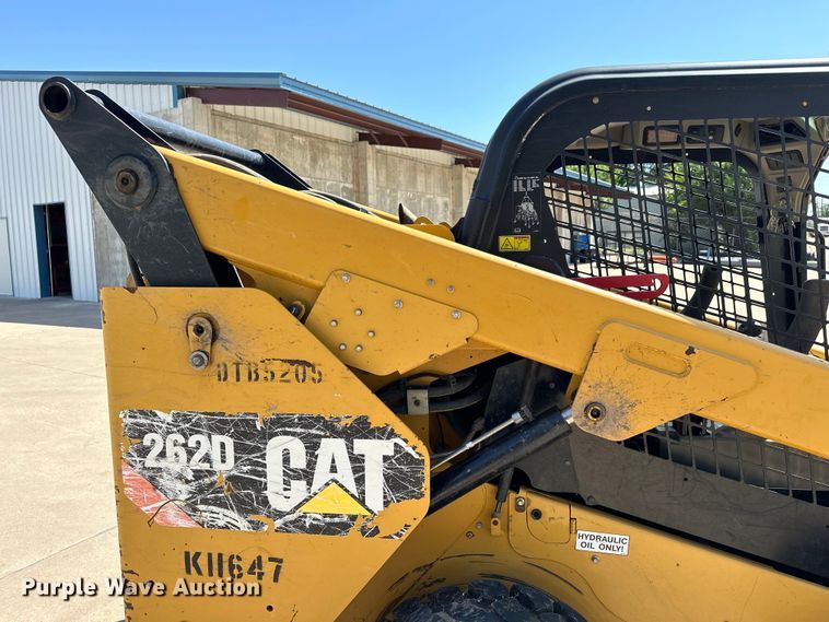 image for item EJ8858 2016 Caterpillar  262D skid steer loader