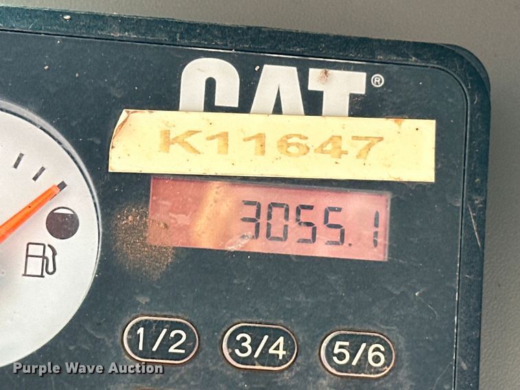 image for item EJ8858 2016 Caterpillar  262D skid steer loader