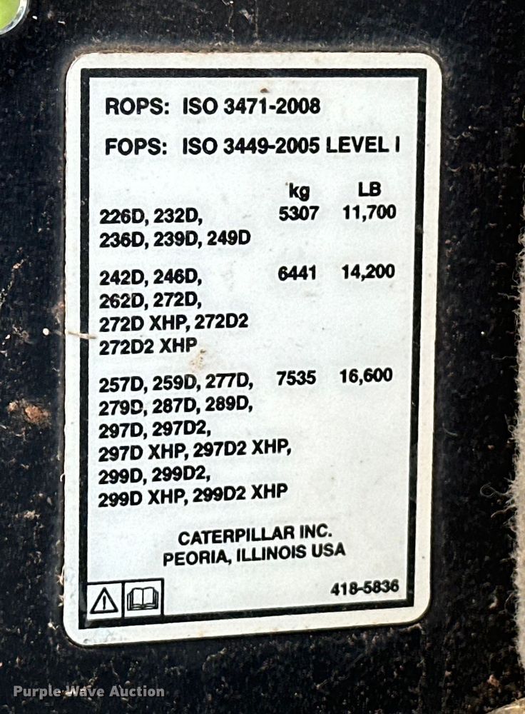 image for item EJ8858 2016 Caterpillar  262D skid steer loader