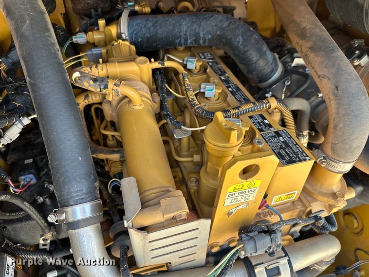 image for item EJ8858 2016 Caterpillar  262D skid steer loader