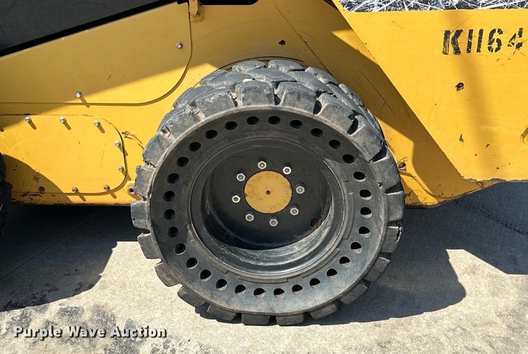 image for item EJ8858 2016 Caterpillar  262D skid steer loader