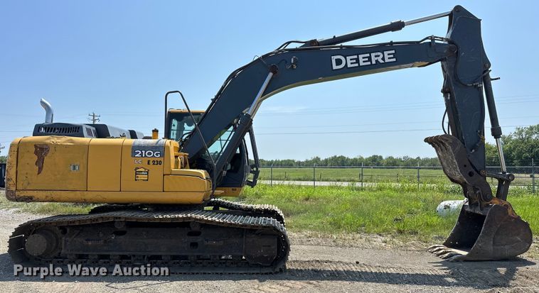 image for item EJ8887 2015 John Deere  210G LC excavator