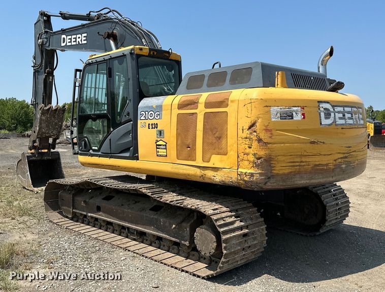 image for item EJ8887 2015 John Deere  210G LC excavator