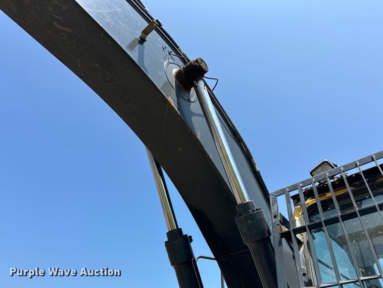 image for item EJ8887 2015 John Deere  210G LC excavator