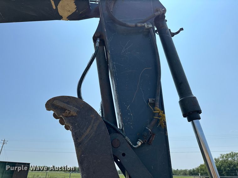 image for item EJ8887 2015 John Deere  210G LC excavator