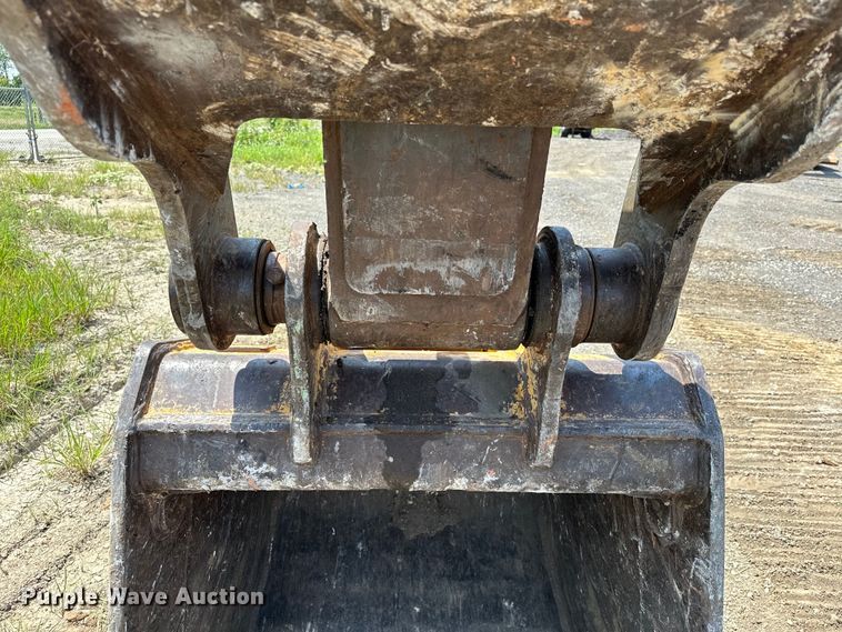 image for item EJ8887 2015 John Deere  210G LC excavator