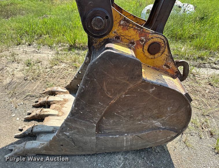 image for item EJ8887 2015 John Deere  210G LC excavator