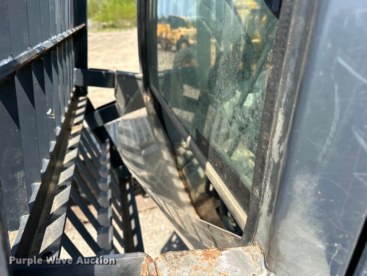 image for item EJ8887 2015 John Deere  210G LC excavator