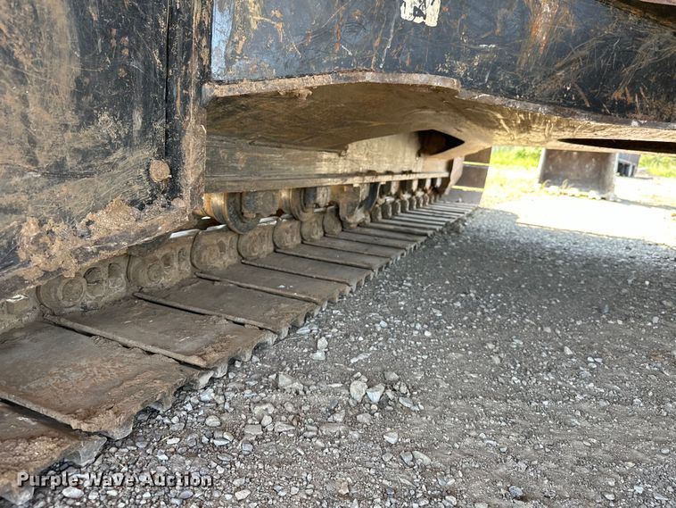 image for item EJ8887 2015 John Deere  210G LC excavator