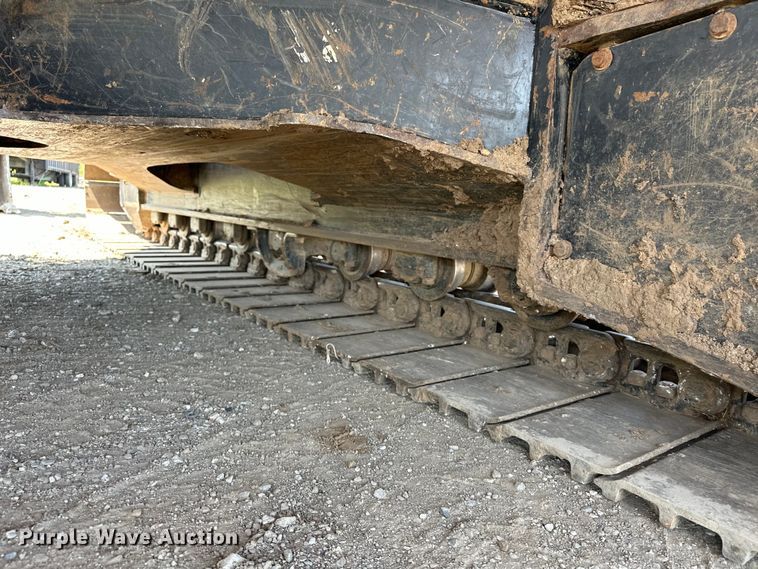 image for item EJ8887 2015 John Deere  210G LC excavator