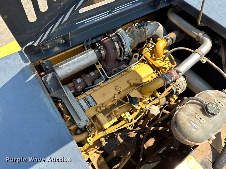 image for item EJ8887 2015 John Deere  210G LC excavator