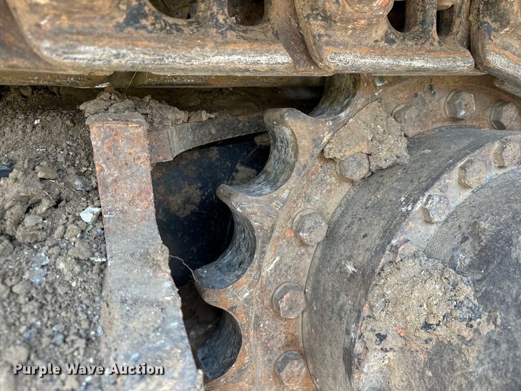 image for item EJ8887 2015 John Deere  210G LC excavator