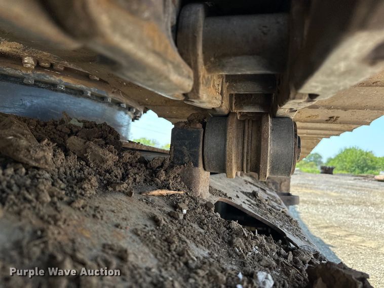 image for item EJ8887 2015 John Deere  210G LC excavator