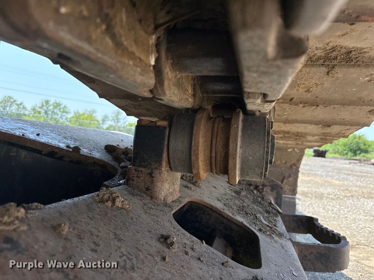 image for item EJ8887 2015 John Deere  210G LC excavator