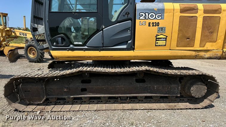image for item EJ8887 2015 John Deere  210G LC excavator