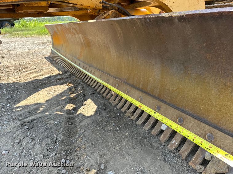 image for item EJ8888 1993 John Deere  670B motor grader