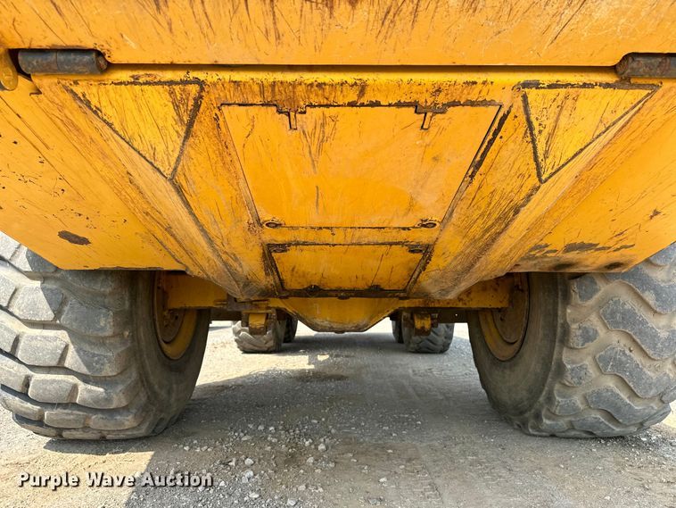 image for item EJ8889 2012 John Deere 300D Series II haul truck