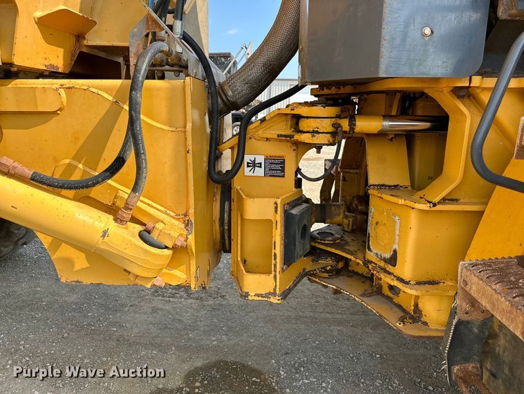 image for item EJ8889 2012 John Deere 300D Series II haul truck