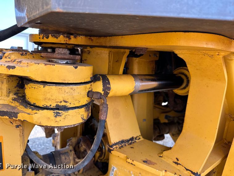 image for item EJ8889 2012 John Deere 300D Series II haul truck