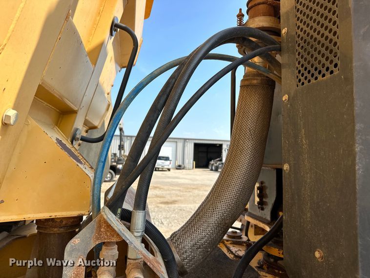 image for item EJ8889 2012 John Deere 300D Series II haul truck