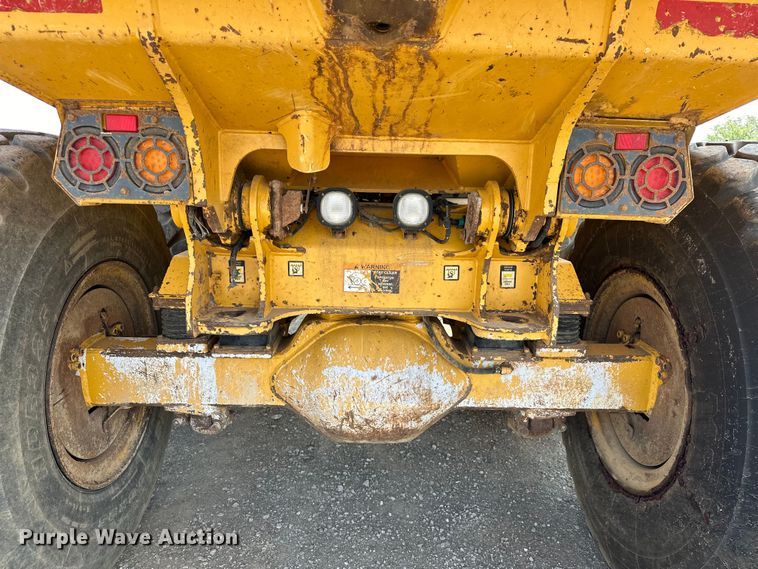 image for item EJ8889 2012 John Deere 300D Series II haul truck