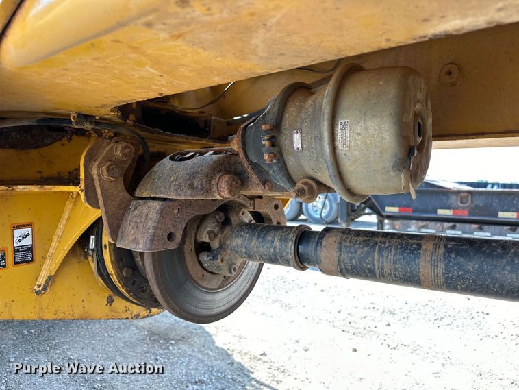 image for item EJ8889 2012 John Deere 300D Series II haul truck