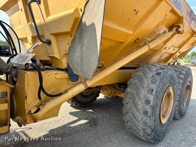 image for item EJ8889 2012 John Deere 300D Series II haul truck