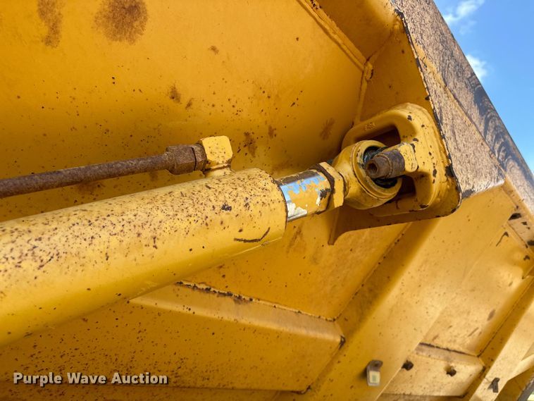 image for item EJ8889 2012 John Deere 300D Series II haul truck