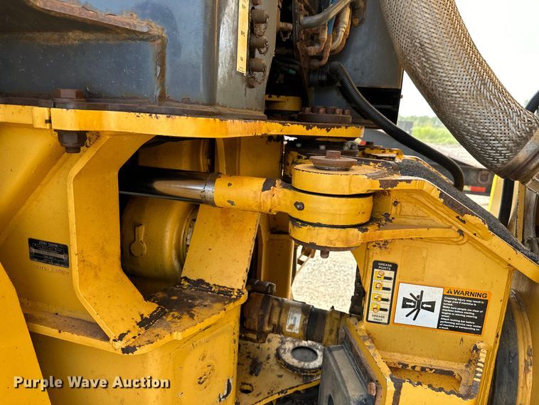 image for item EJ8889 2012 John Deere 300D Series II haul truck