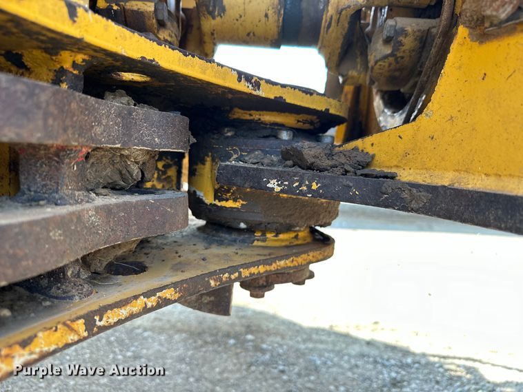 image for item EJ8889 2012 John Deere 300D Series II haul truck