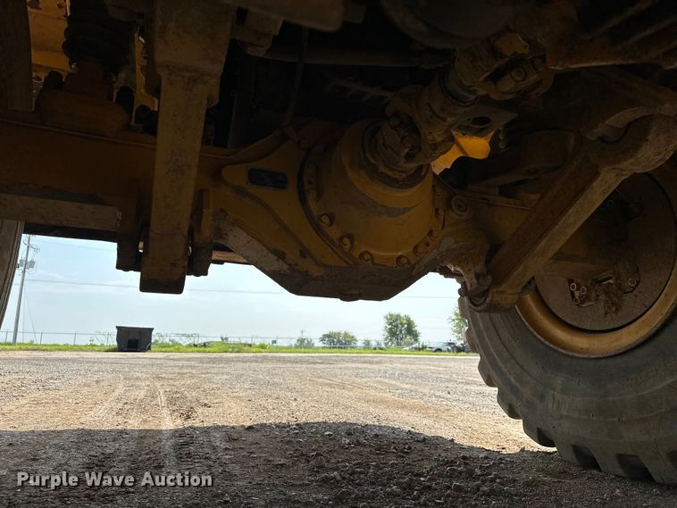 image for item EJ8889 2012 John Deere 300D Series II haul truck