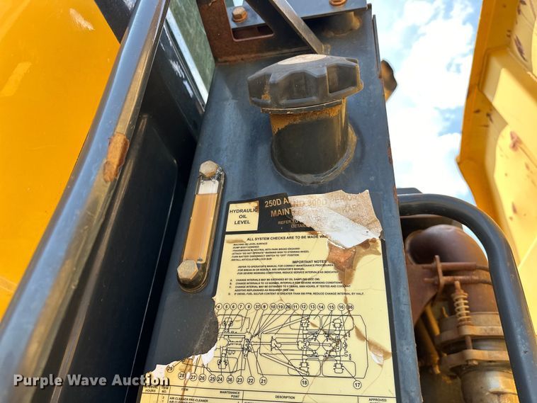 image for item EJ8889 2012 John Deere 300D Series II haul truck