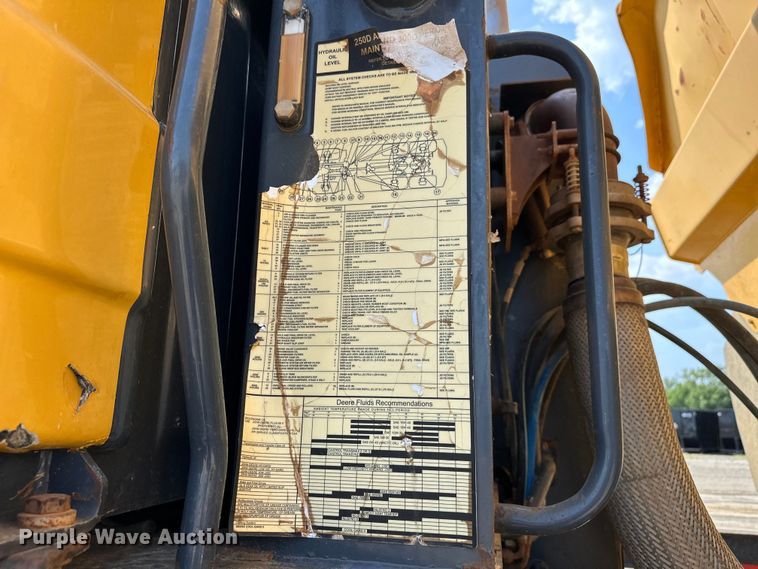 image for item EJ8889 2012 John Deere 300D Series II haul truck