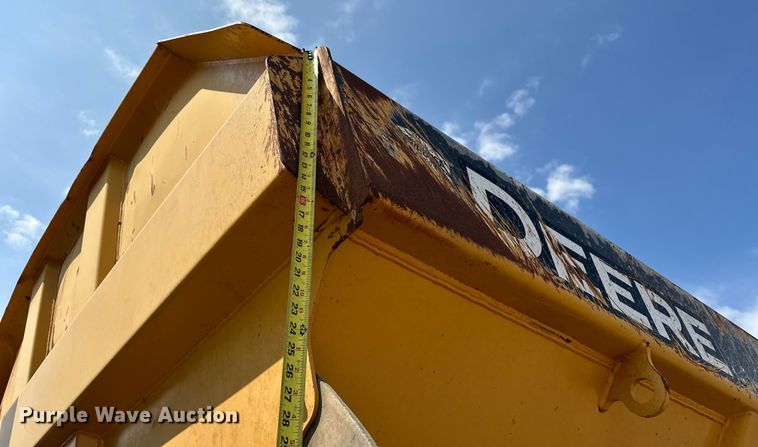 image for item EJ8889 2012 John Deere 300D Series II haul truck