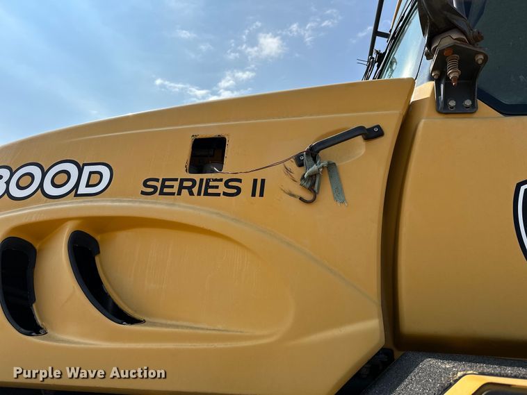 image for item EJ8889 2012 John Deere 300D Series II haul truck