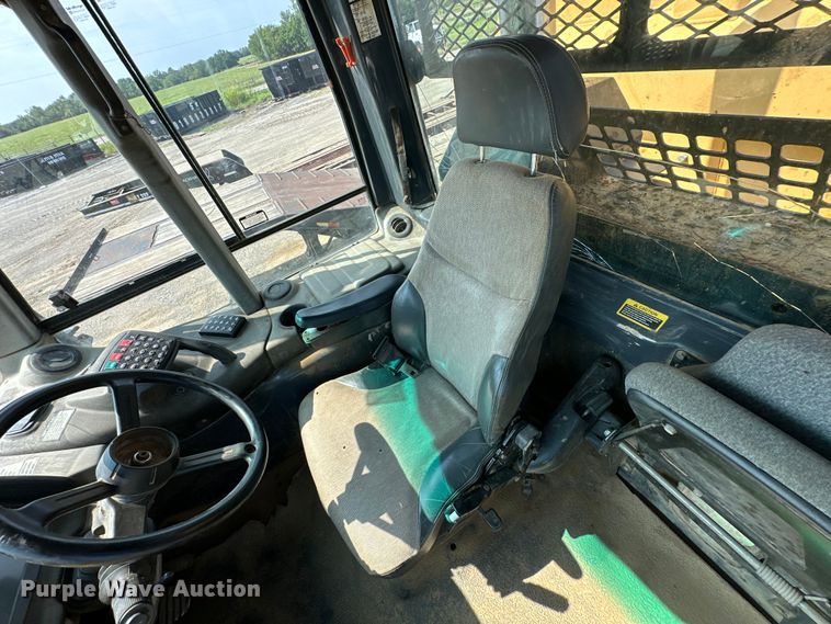 image for item EJ8889 2012 John Deere 300D Series II haul truck