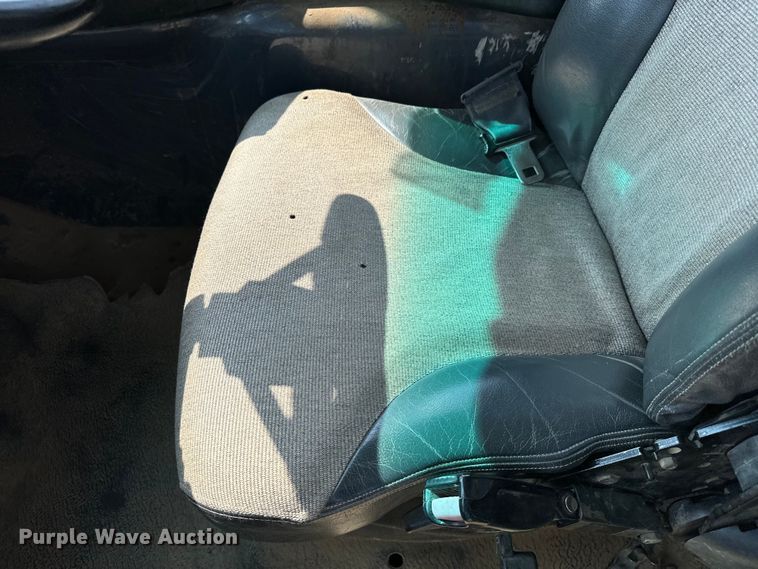 image for item EJ8889 2012 John Deere 300D Series II haul truck