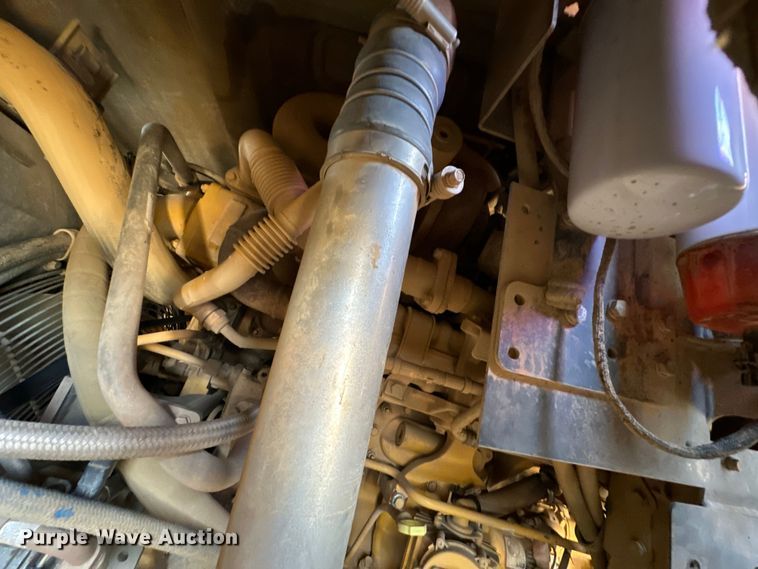 image for item EJ8889 2012 John Deere 300D Series II haul truck