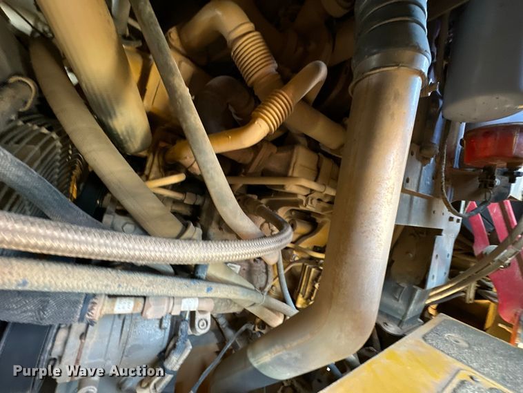 image for item EJ8889 2012 John Deere 300D Series II haul truck