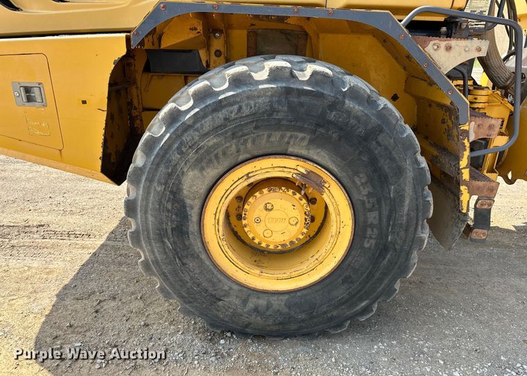 image for item EJ8889 2012 John Deere 300D Series II haul truck