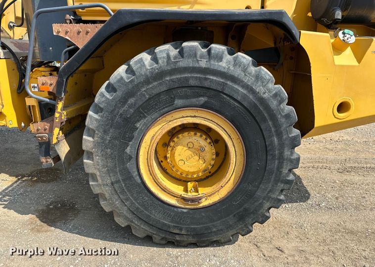 image for item EJ8889 2012 John Deere 300D Series II haul truck