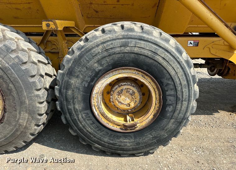 image for item EJ8889 2012 John Deere 300D Series II haul truck