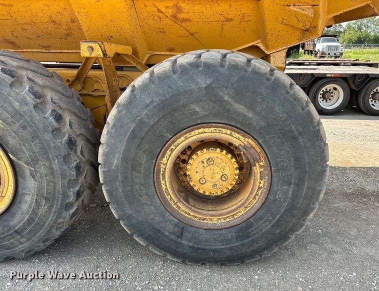 image for item EJ8889 2012 John Deere 300D Series II haul truck