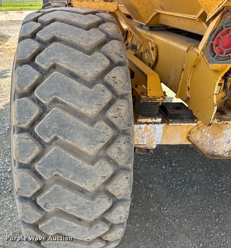 image for item EJ8889 2012 John Deere 300D Series II haul truck