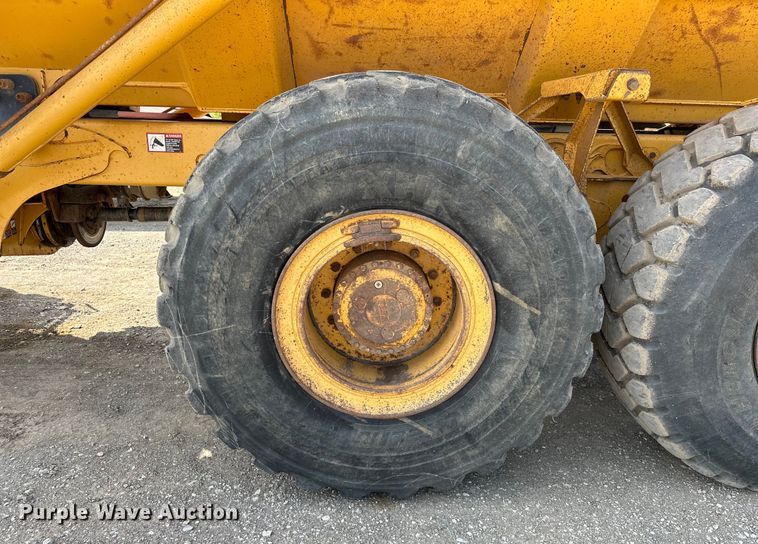 image for item EJ8889 2012 John Deere 300D Series II haul truck