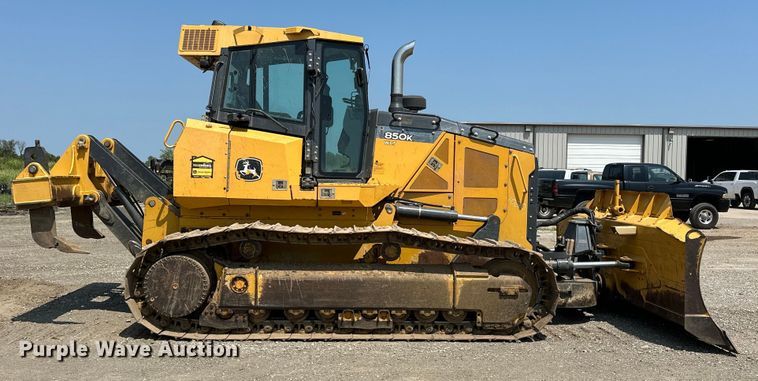 image for item EJ8890 2018 John Deere 850K WLT dozer