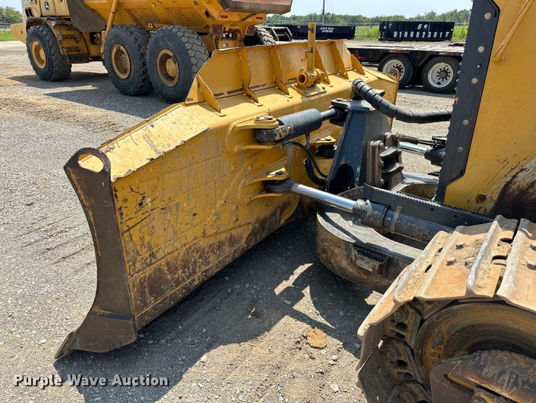 image for item EJ8890 2018 John Deere 850K WLT dozer