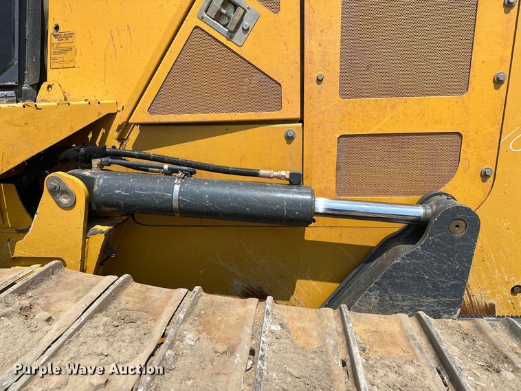 image for item EJ8890 2018 John Deere 850K WLT dozer