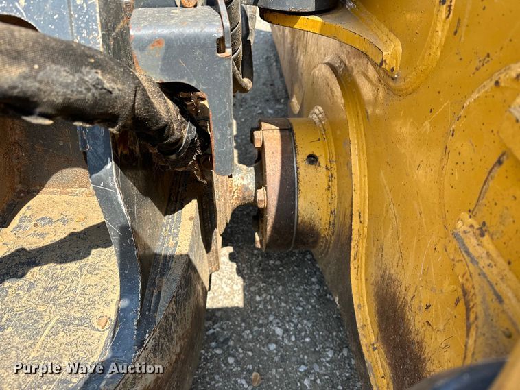 image for item EJ8890 2018 John Deere 850K WLT dozer