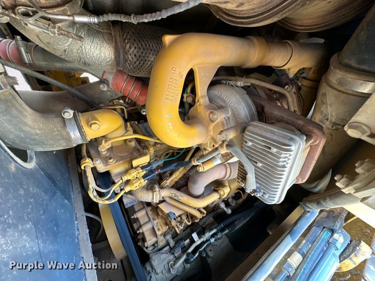 image for item EJ8890 2018 John Deere 850K WLT dozer